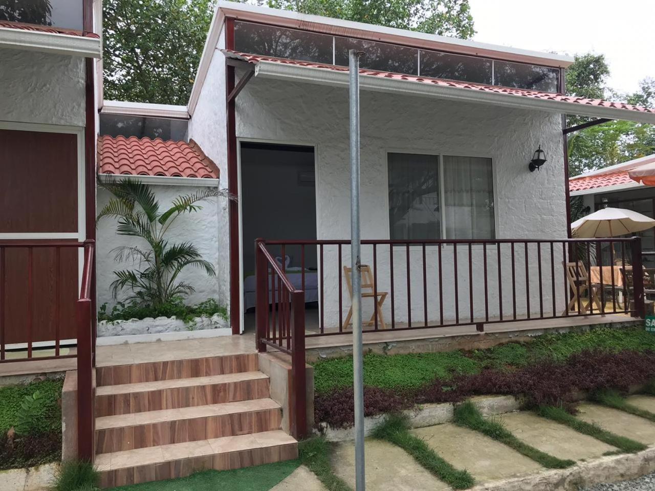 Hostal Gualingo 호텔 Santa Rosa  객실 사진